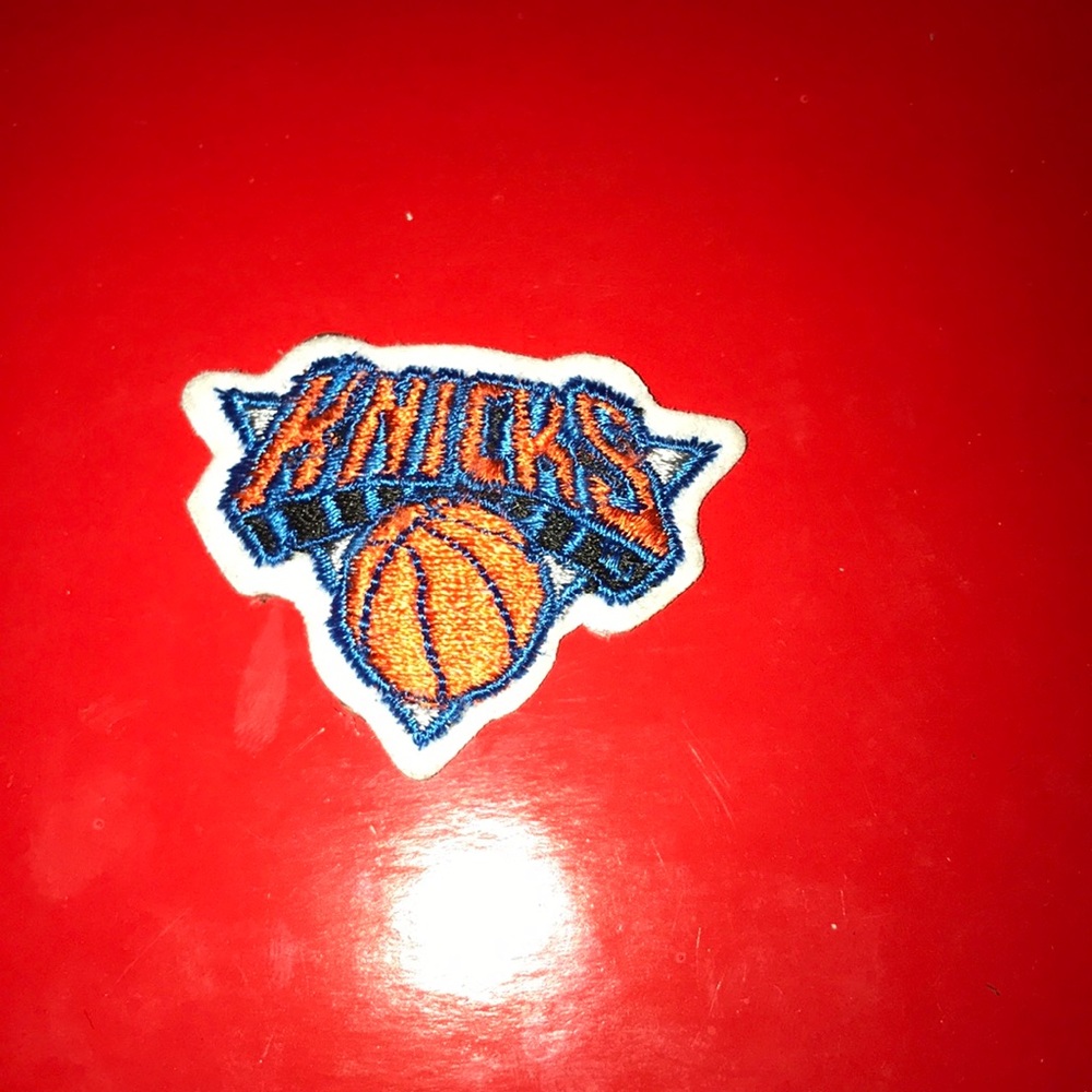 Knicks patches (32) for $10